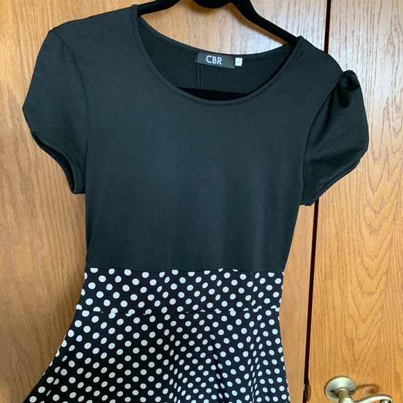 Black and white polka dot dress. - Picture 3 of 6